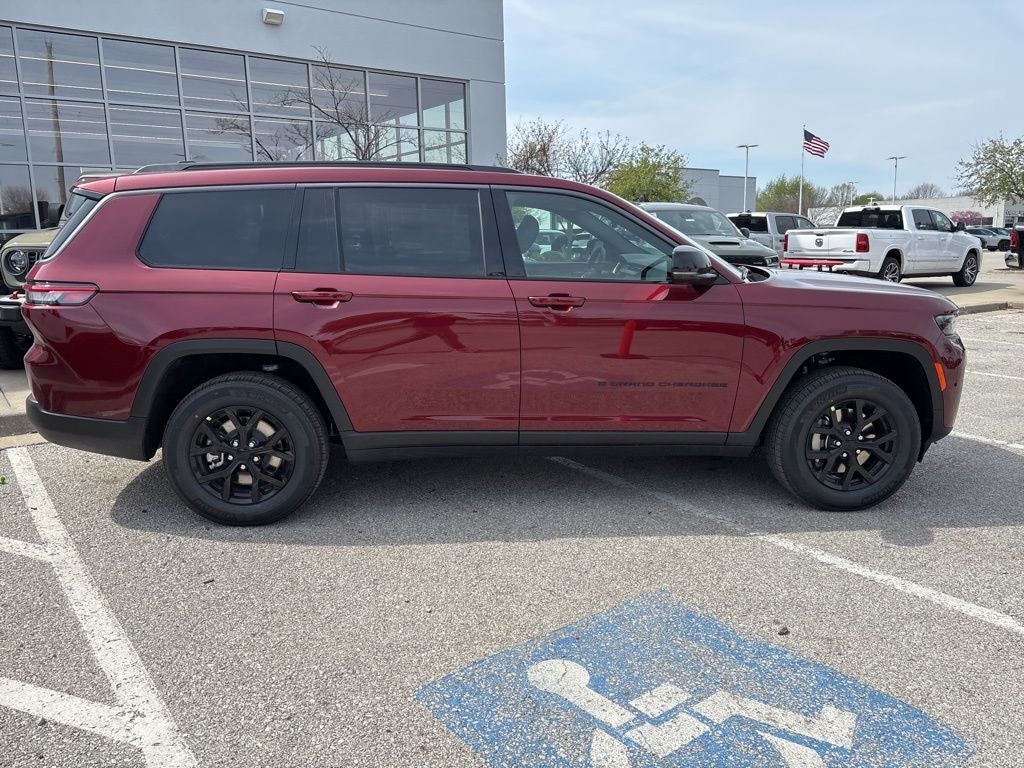 2026 Jeep Grand Cherokee L Laredo