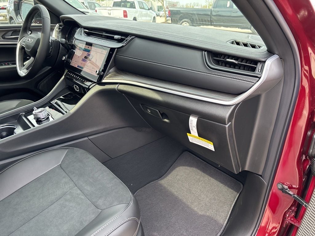 2026 Jeep Grand Cherokee L Laredo