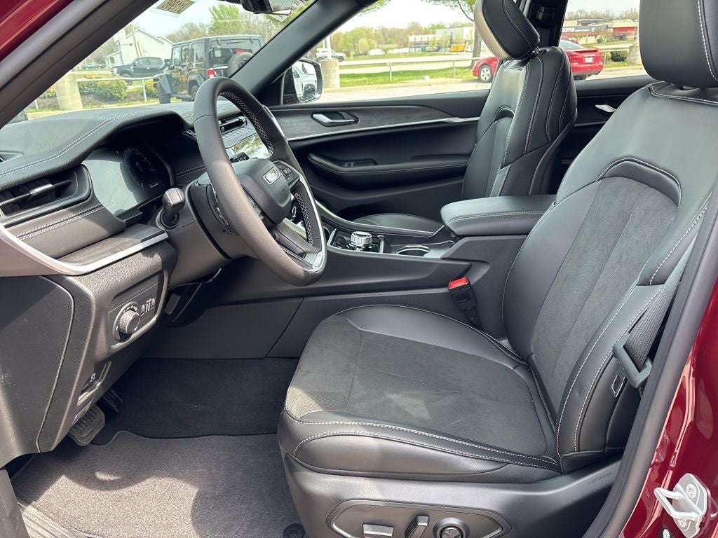 2026 Jeep Grand Cherokee L Laredo