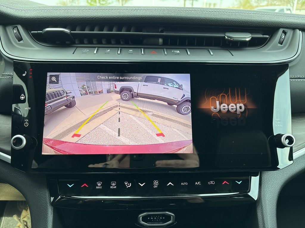 2026 Jeep Grand Cherokee L Laredo