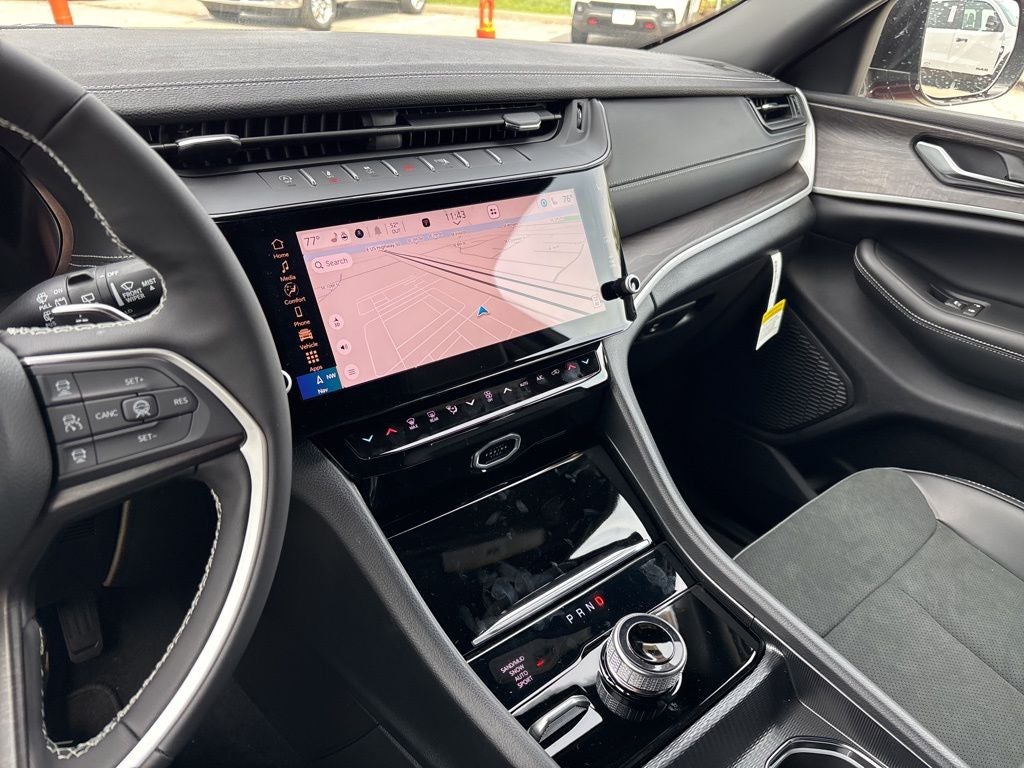 2026 Jeep Grand Cherokee L Laredo