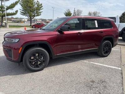 2026 Jeep Grand Cherokee GRAND CHEROKEE L LAREDO ALTITUDE 4X4