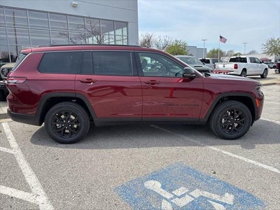 2026 Jeep Grand Cherokee GRAND CHEROKEE L LAREDO ALTITUDE 4X4