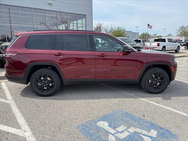 2026 Jeep Grand Cherokee GRAND CHEROKEE L LAREDO ALTITUDE 4X4
