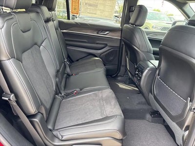 2026 Jeep Grand Cherokee GRAND CHEROKEE L LAREDO ALTITUDE 4X4
