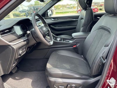 2026 Jeep Grand Cherokee GRAND CHEROKEE L LAREDO ALTITUDE 4X4