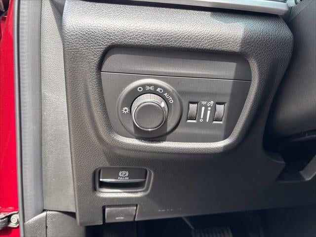2026 Jeep Grand Cherokee GRAND CHEROKEE L LAREDO ALTITUDE 4X4