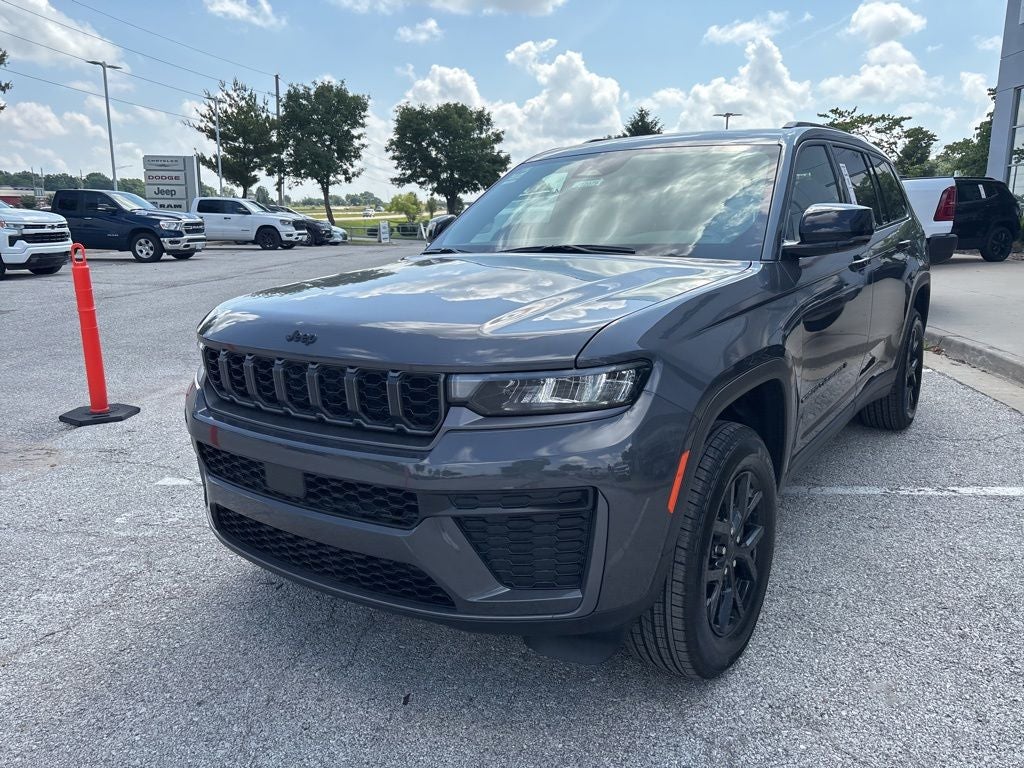2026 Jeep Grand Cherokee L Laredo
