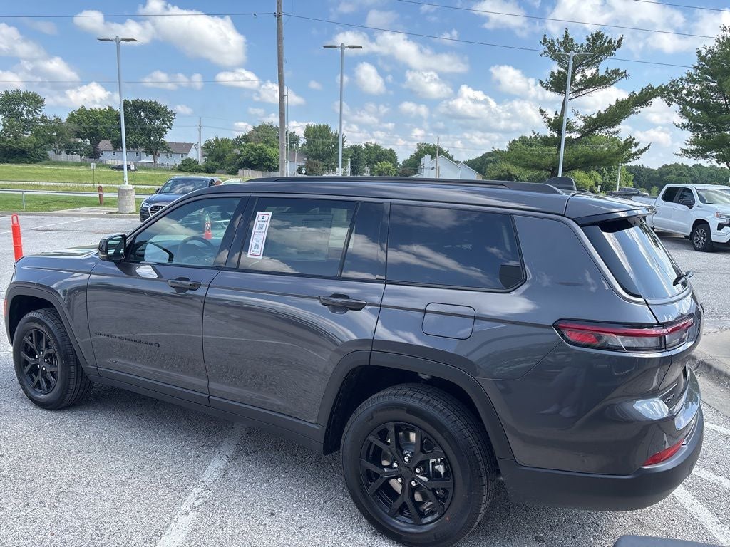 2026 Jeep Grand Cherokee L Laredo