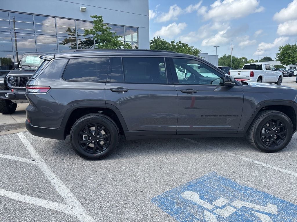 2026 Jeep Grand Cherokee L Laredo
