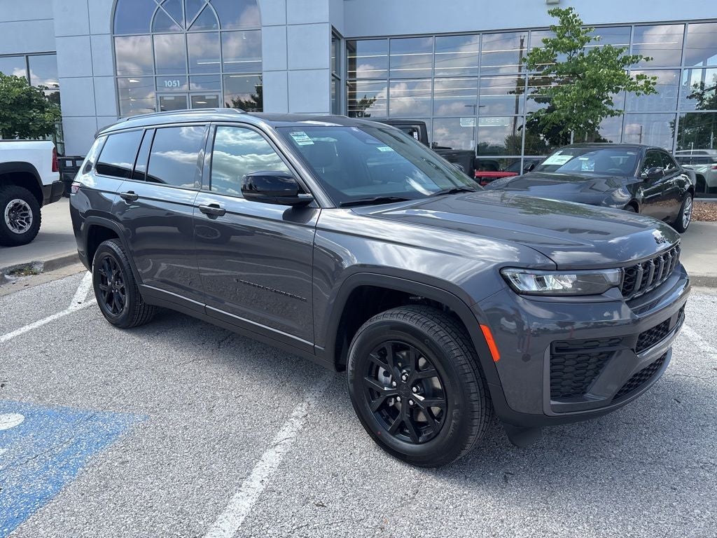 2026 Jeep Grand Cherokee L Laredo
