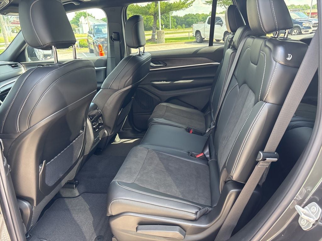 2026 Jeep Grand Cherokee L Laredo