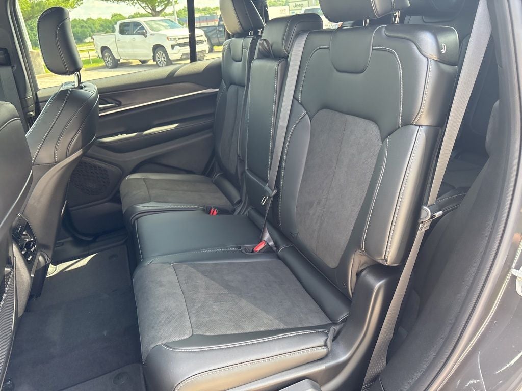 2026 Jeep Grand Cherokee L Laredo