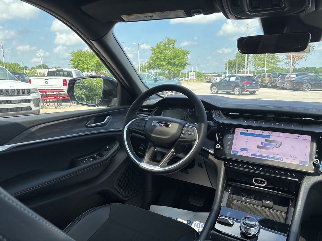 2026 Jeep Grand Cherokee L Laredo