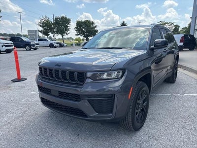 2026 Jeep Grand Cherokee GRAND CHEROKEE L LAREDO ALTITUDE 4X4