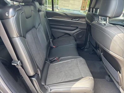 2026 Jeep Grand Cherokee GRAND CHEROKEE L LAREDO ALTITUDE 4X4