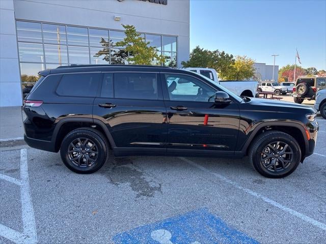 2027 Jeep Grand Cherokee GRAND CHEROKEE L LAREDO ALTITUDE 4X4