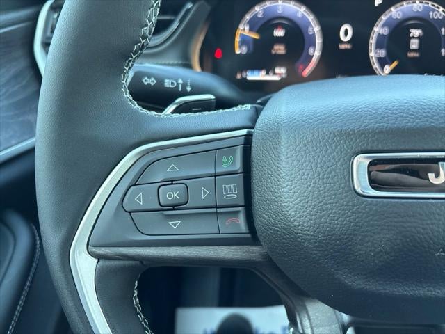 2027 Jeep Grand Cherokee GRAND CHEROKEE L LAREDO ALTITUDE 4X4