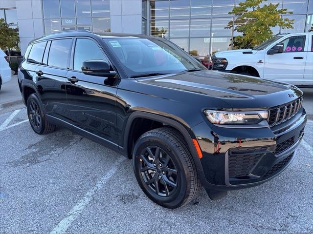 2027 Jeep Grand Cherokee GRAND CHEROKEE L LAREDO ALTITUDE 4X4