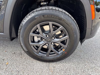 2027 Jeep Grand Cherokee GRAND CHEROKEE L LAREDO ALTITUDE 4X4