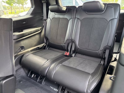 2027 Jeep Grand Cherokee GRAND CHEROKEE L LAREDO ALTITUDE 4X4