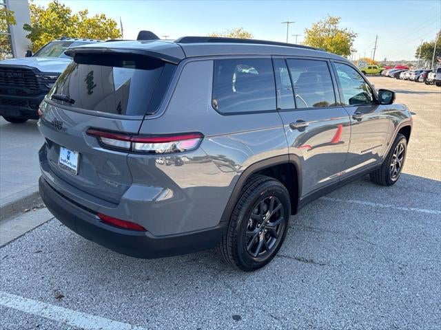2027 Jeep Grand Cherokee GRAND CHEROKEE L LAREDO ALTITUDE 4X4