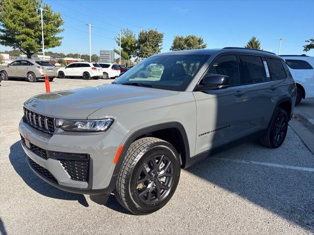 2027 Jeep Grand Cherokee GRAND CHEROKEE L LAREDO ALTITUDE 4X4