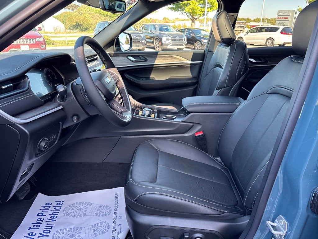 2027 Jeep Grand Cherokee GRAND CHEROKEE L LIMITED RESERVE 4X4