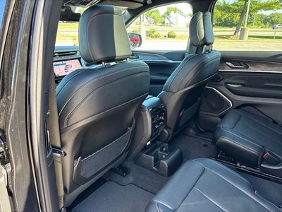2027 Jeep Grand Cherokee Limited Reserve