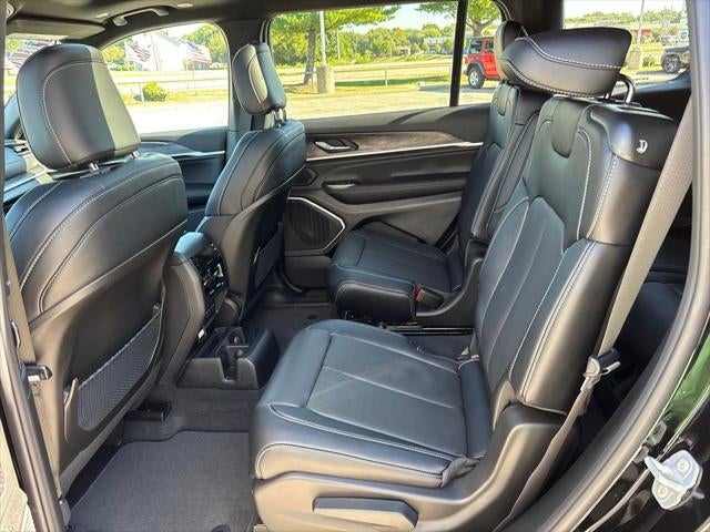 2027 Jeep Grand Cherokee Limited Reserve