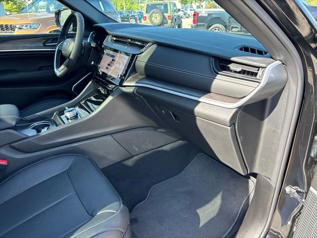 2027 Jeep Grand Cherokee Limited Reserve