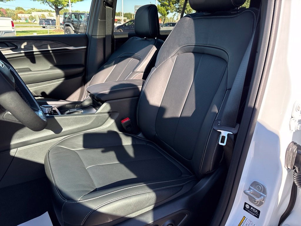 2027 Jeep Grand Cherokee GRAND CHEROKEE L LIMITED RESERVE 4X4