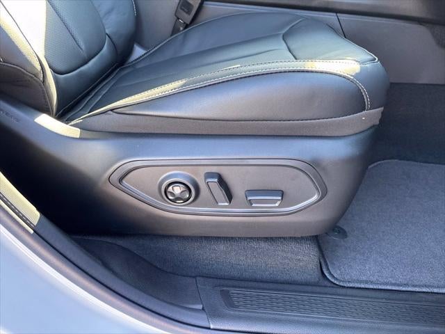 2027 Jeep Grand Cherokee GRAND CHEROKEE L LIMITED RESERVE 4X4