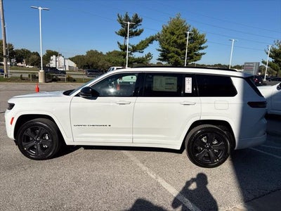 2027 Jeep Grand Cherokee GRAND CHEROKEE L LIMITED RESERVE 4X4