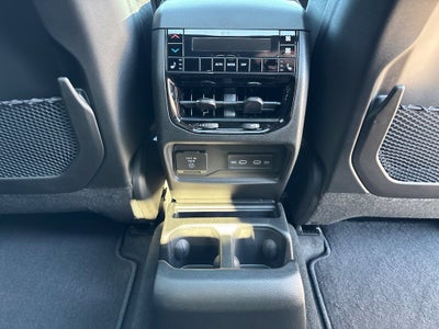 2027 Jeep Grand Cherokee GRAND CHEROKEE L LIMITED RESERVE 4X4