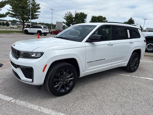 2026 Jeep Grand Cherokee GRAND CHEROKEE L LIMITED RESERVE 4X4