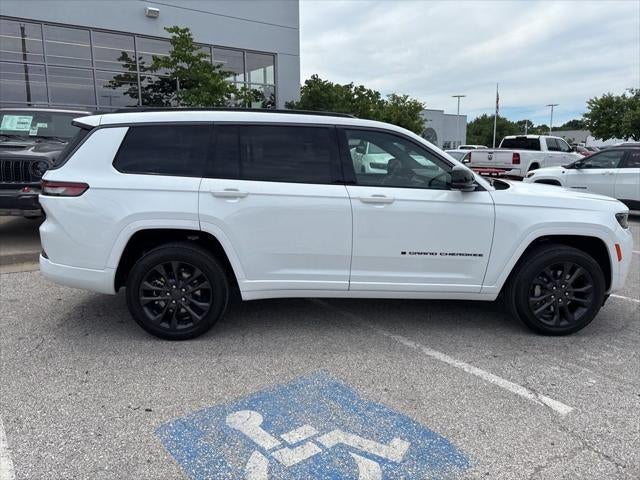 2026 Jeep Grand Cherokee GRAND CHEROKEE L LIMITED RESERVE 4X4