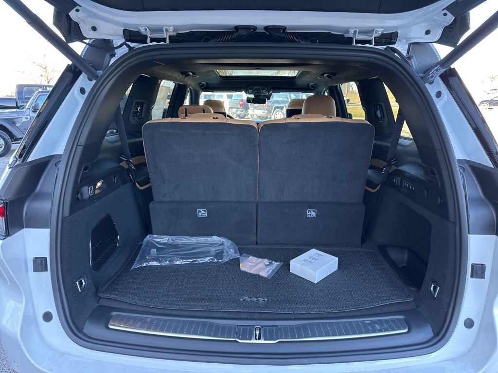 2025 Jeep Grand Cherokee L Summit