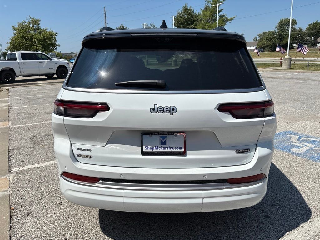 2027 Jeep Grand Cherokee Summit