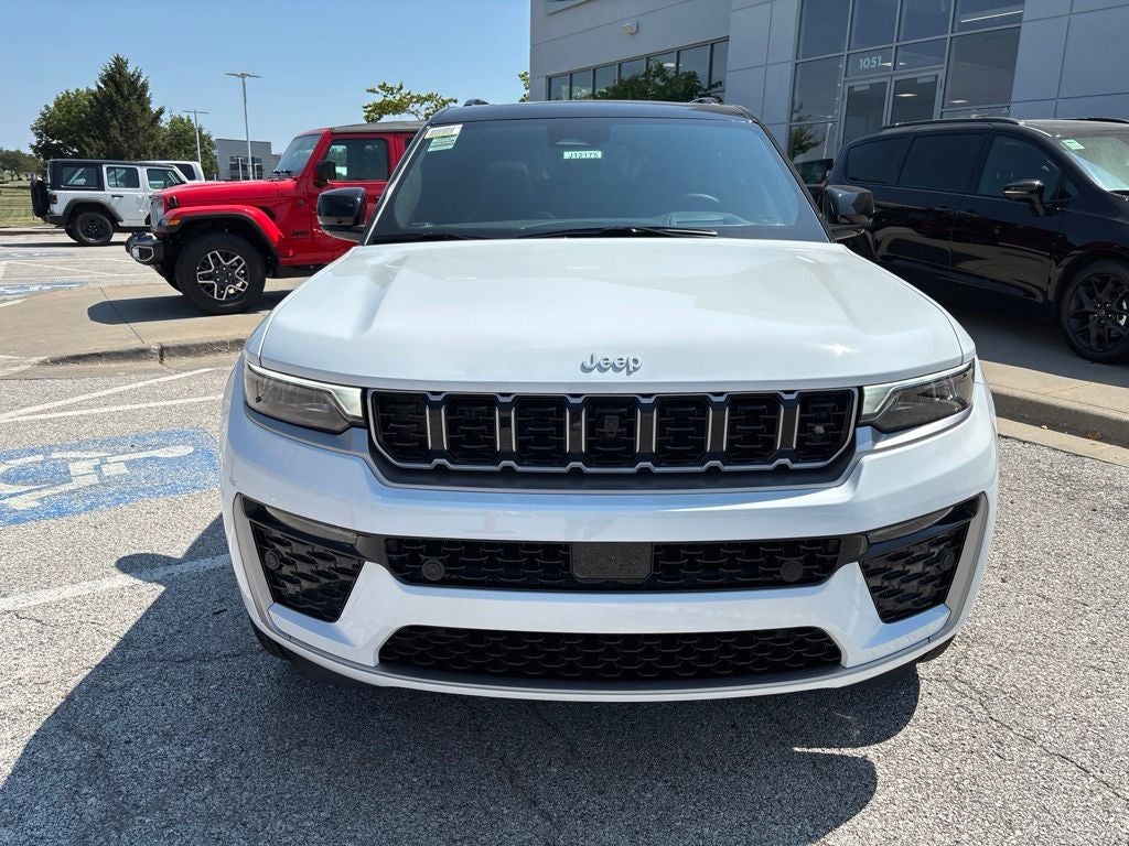 2027 Jeep Grand Cherokee Summit