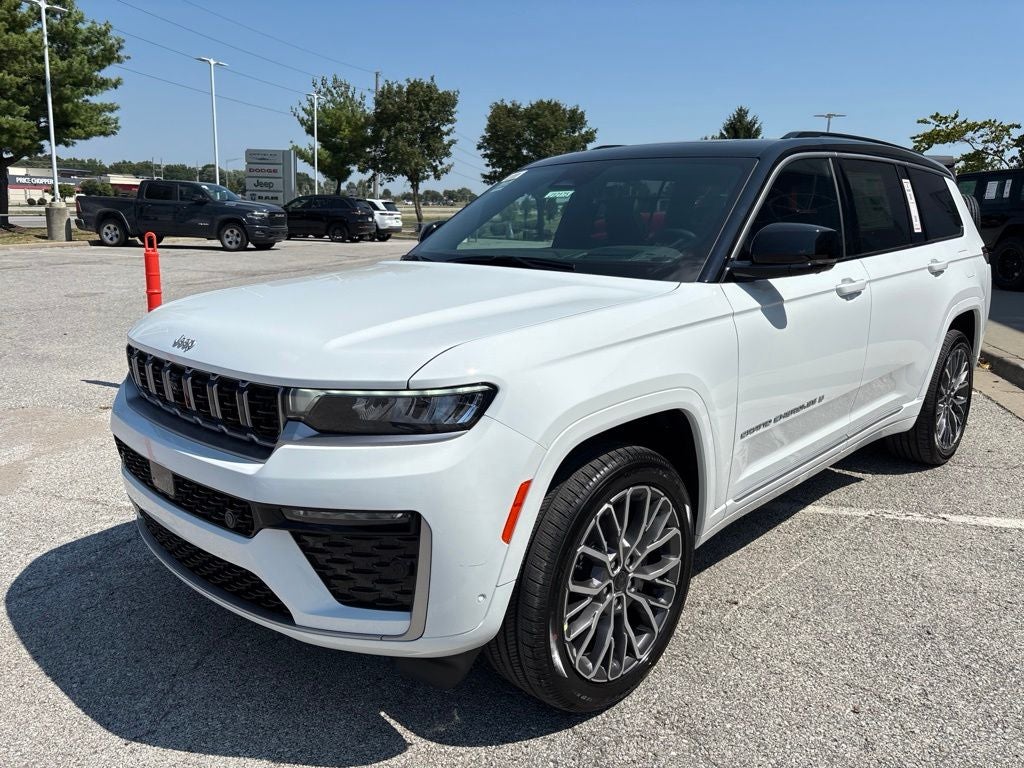 2027 Jeep Grand Cherokee Summit