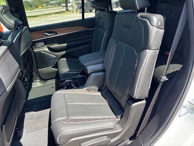 2027 Jeep Grand Cherokee Summit