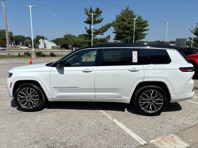 2027 Jeep Grand Cherokee Summit