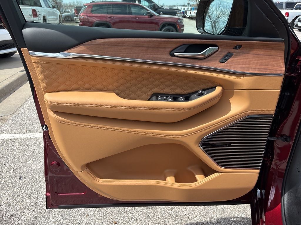 2026 Jeep Grand Cherokee L Summit