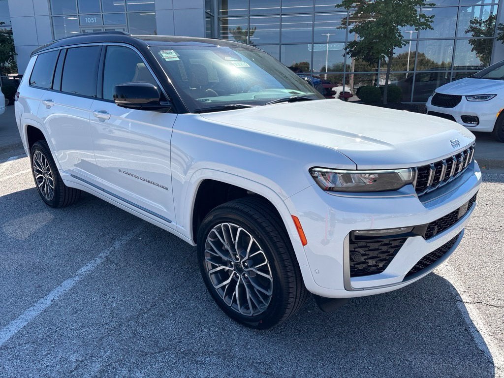 2027 Jeep Grand Cherokee GRAND CHEROKEE L SUMMIT 4X4