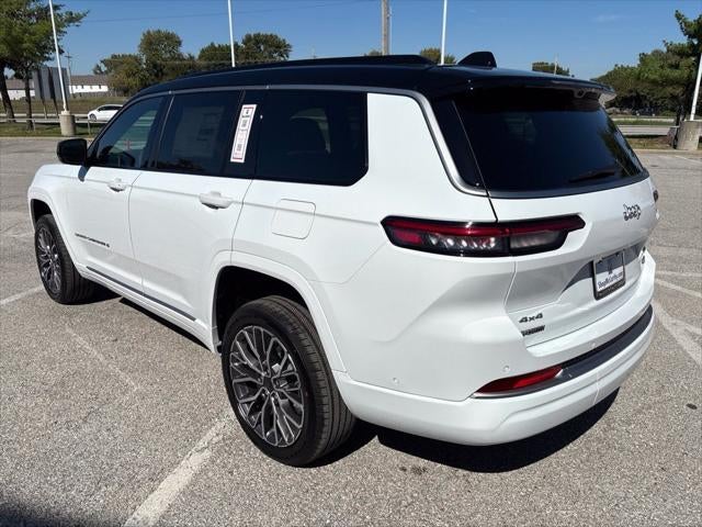 2027 Jeep Grand Cherokee Summit
