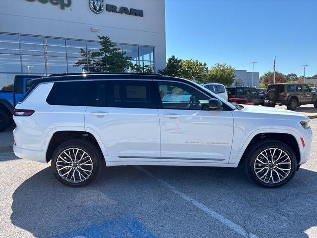 2027 Jeep Grand Cherokee Summit