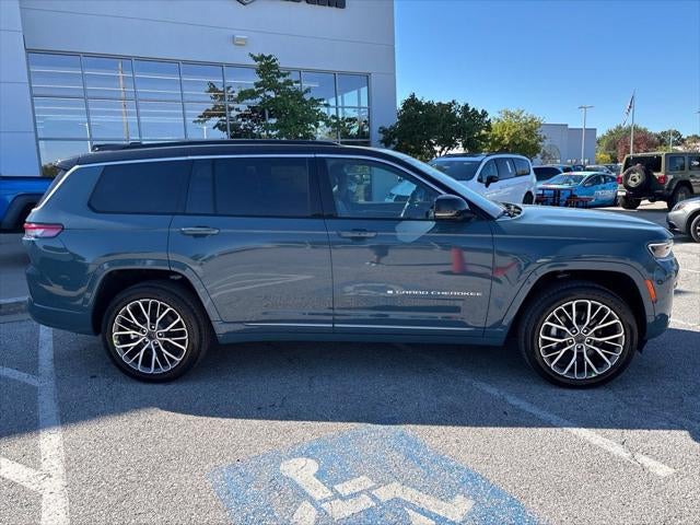 2027 Jeep Grand Cherokee GRAND CHEROKEE L SUMMIT 4X4