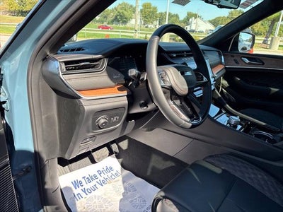 2027 Jeep Grand Cherokee GRAND CHEROKEE L SUMMIT 4X4