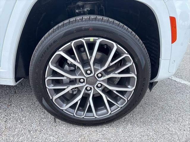 2026 Jeep Grand Cherokee GRAND CHEROKEE L SUMMIT 4X4
